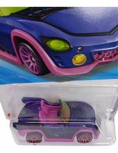Hot Wheels Monster High Ghoul Mobile Hw Screen Time purple Car(Styles May Vary)