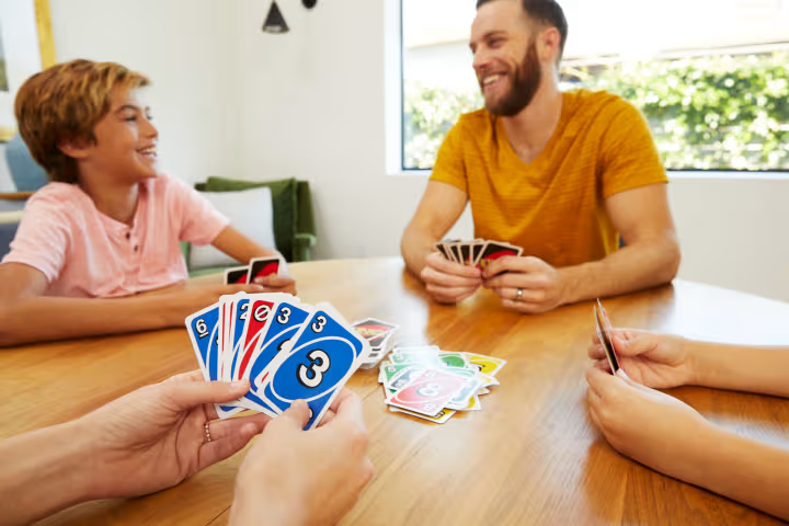 UNO Classic Card Game